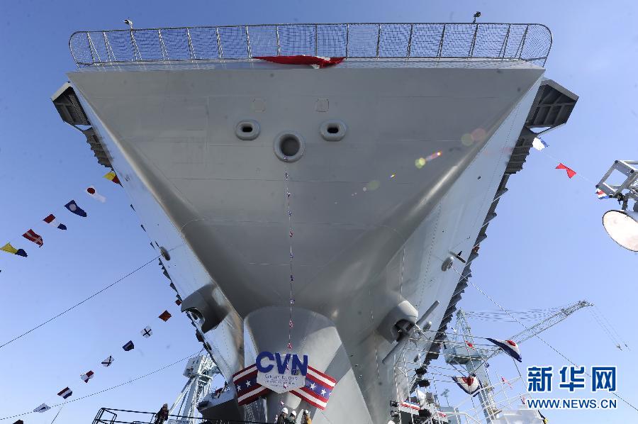 福特号航空母舰下水视频,揭示强大实力与未来展望,福特号航空母舰下水视频揭秘,超强战力与未来展望
