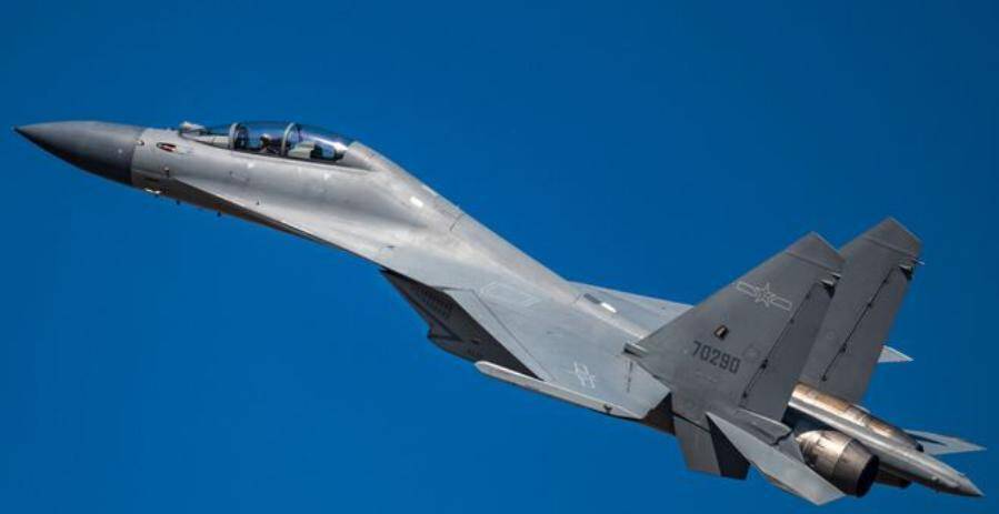 J-16是否属于重型战斗机?解析其定位与特点,J-16战斗机,定位与特点解析,是否属于重型战机?