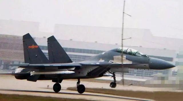 F16V与歼-16，两款战斗机的性能对比与评估，F16V与歼-16战斗机性能对比及评估