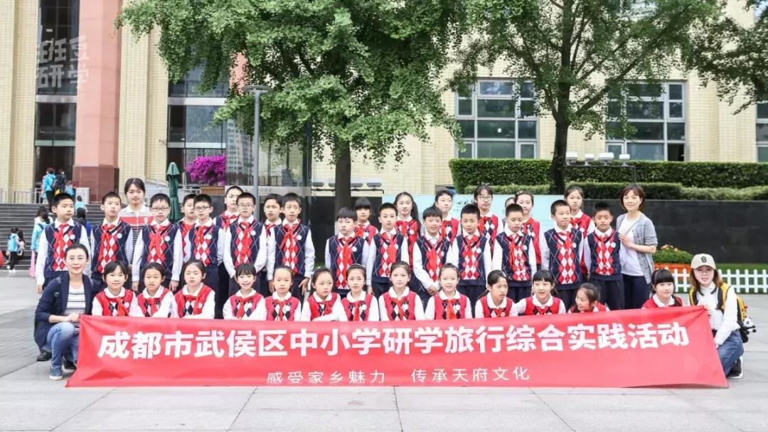 直升机起飞的原理是什么，直升机起飞的原理揭秘