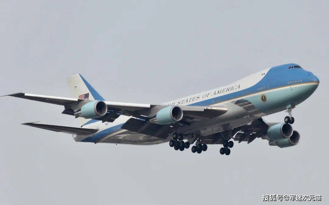 空军一号百科，了解美国总统的移动堡垒与空中力量象征，空军一号，美国总统的移动堡垒与空中力量象征百科解读