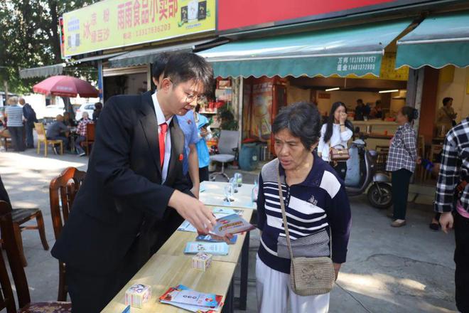 新澳门2025年资料大全官家婆，探索未来的机遇与挑战，澳门未来展望，机遇与挑战并存（至2025年）