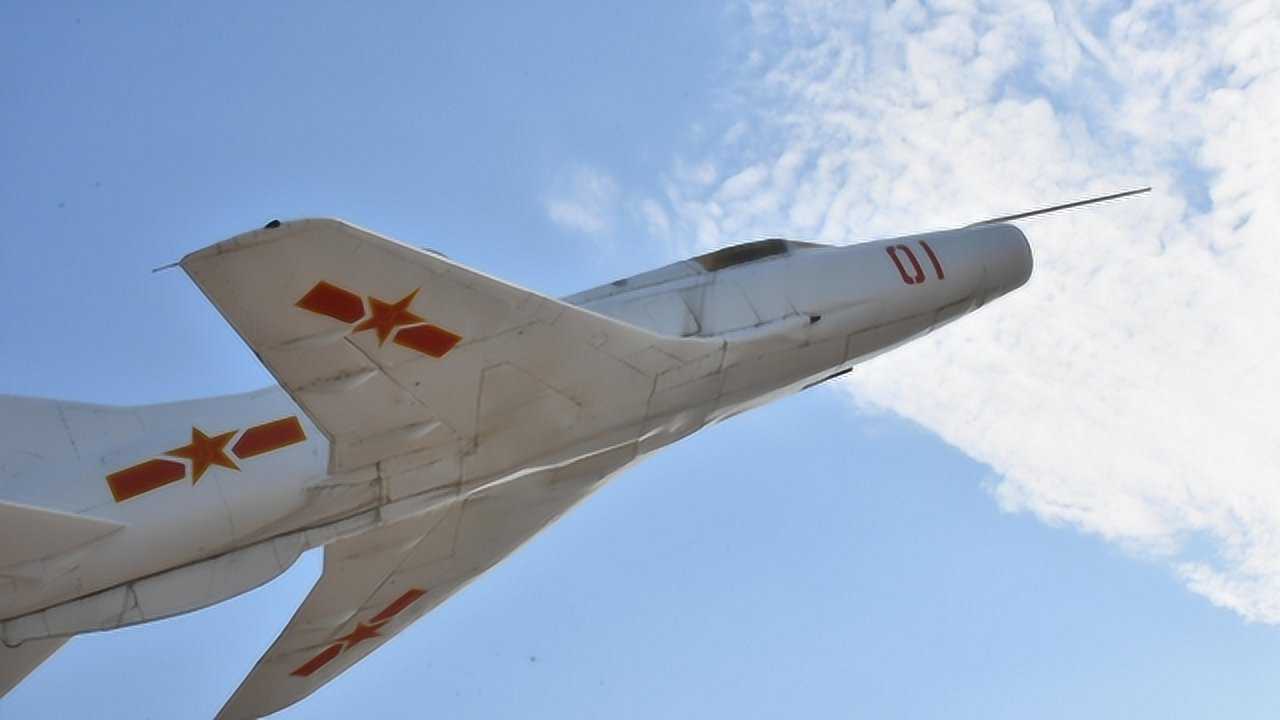 中国歼-12战机图片,历史与技术的融合展现,中国歼-12战机,历史与技术的融合展现图片集锦