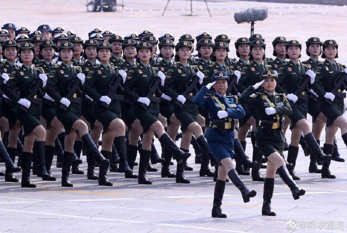 中国女兵唐冰照片，坚韧与力量的象征，中国女兵唐冰，坚韧与力量的典范照片