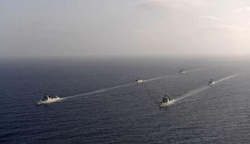 中国海军大战海盗电影,英勇、智慧与和平的赞歌,中国海军智勇双全,海盗电影中的和平赞歌