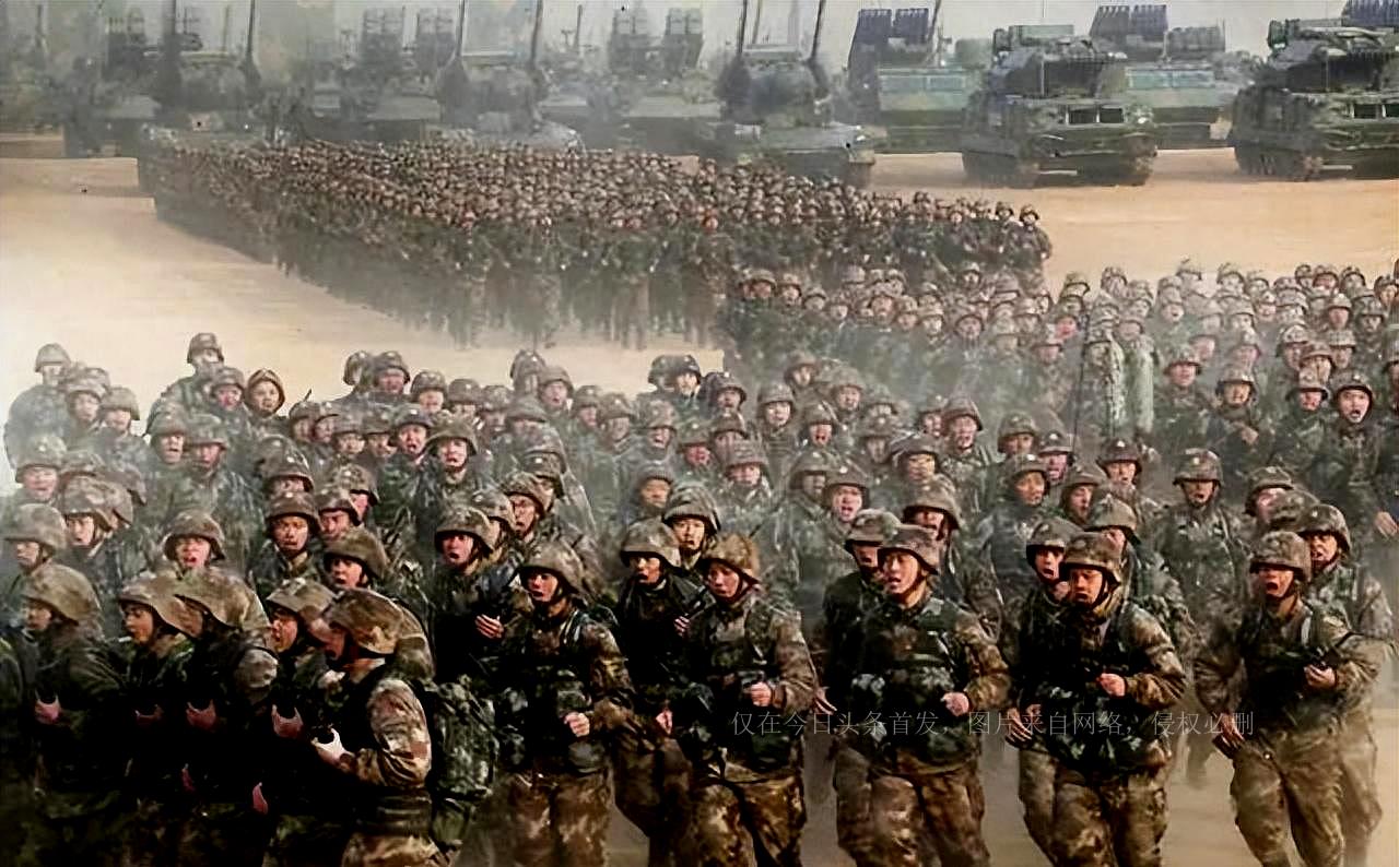 山东舰航母排水量有多大?揭秘中国海军巨舰的磅礴力量,揭秘山东舰航母的磅礴力量,排水量究竟有多大?