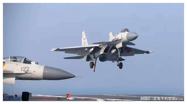 歼-15的特点，中国海军航空兵的新锐利器，歼-15，中国海军航空兵的新锐利器揭秘