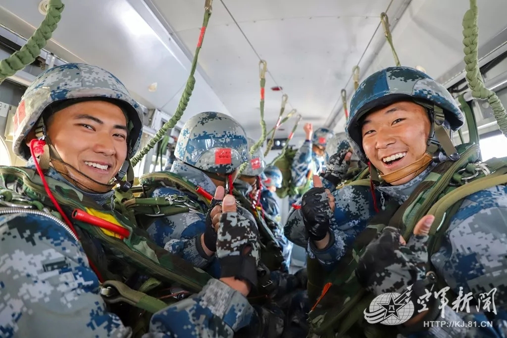 空降兵第十五军，揭秘其几个旅的辉煌历程与荣耀使命，揭秘空降兵第十五军各旅辉煌历程与荣耀使命