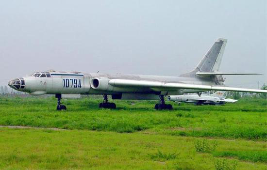 轰-6A战略轰炸机，空中巨龙的崛起，轰-6A战略轰炸机，空中巨龙的腾飞之路