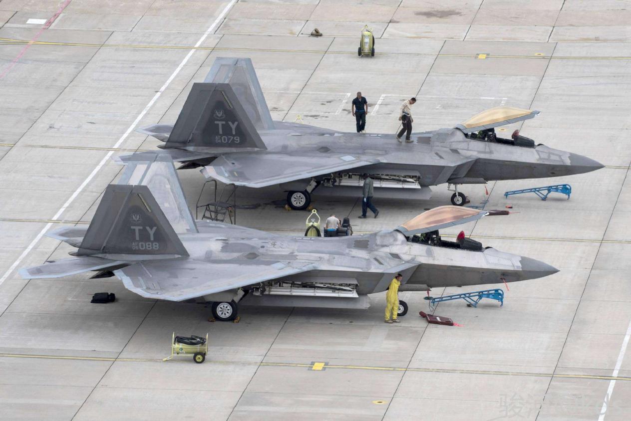 F-22战机研制历程，探索尖端科技与卓越性能之路，F-22战机研制历程，尖端科技与卓越性能的探索之路