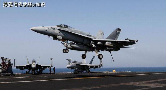 超级大黄蜂战斗机和歼-15,空中巨人的对比与解析,超级大黄蜂与歼-15,空中巨人的对比解析