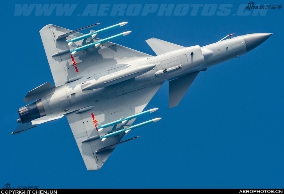 揭秘J-10战斗机的爬升率，速度与力量的完美结合，揭秘J-10战斗机，速度与力量的极致爬升表现