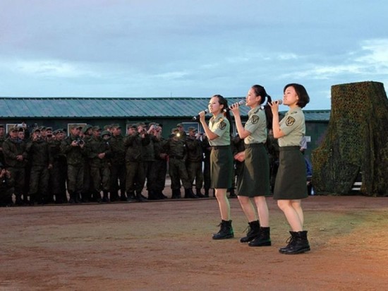 和平使命2014，女兵的非凡挑战与力量平衡，和平使命2014，女兵的非凡挑战与力量平衡展现英勇风采