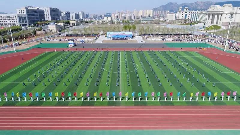 大连潜艇兵学院，培养精英人才的摇篮，大连潜艇兵学院，精英人才的培育摇篮
