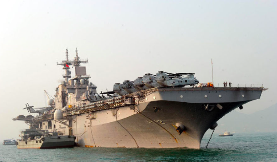 黄蜂级两栖攻击舰驻泊地,战略支点与力量的展示,黄蜂级两栖攻击舰驻泊地,战略支点与力量的展现