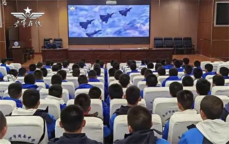 中国空军招飞网与青少年航校，培育未来飞行员的摇篮，中国空军招飞网与青少年航校，培育未来飞行员的摇篮之地