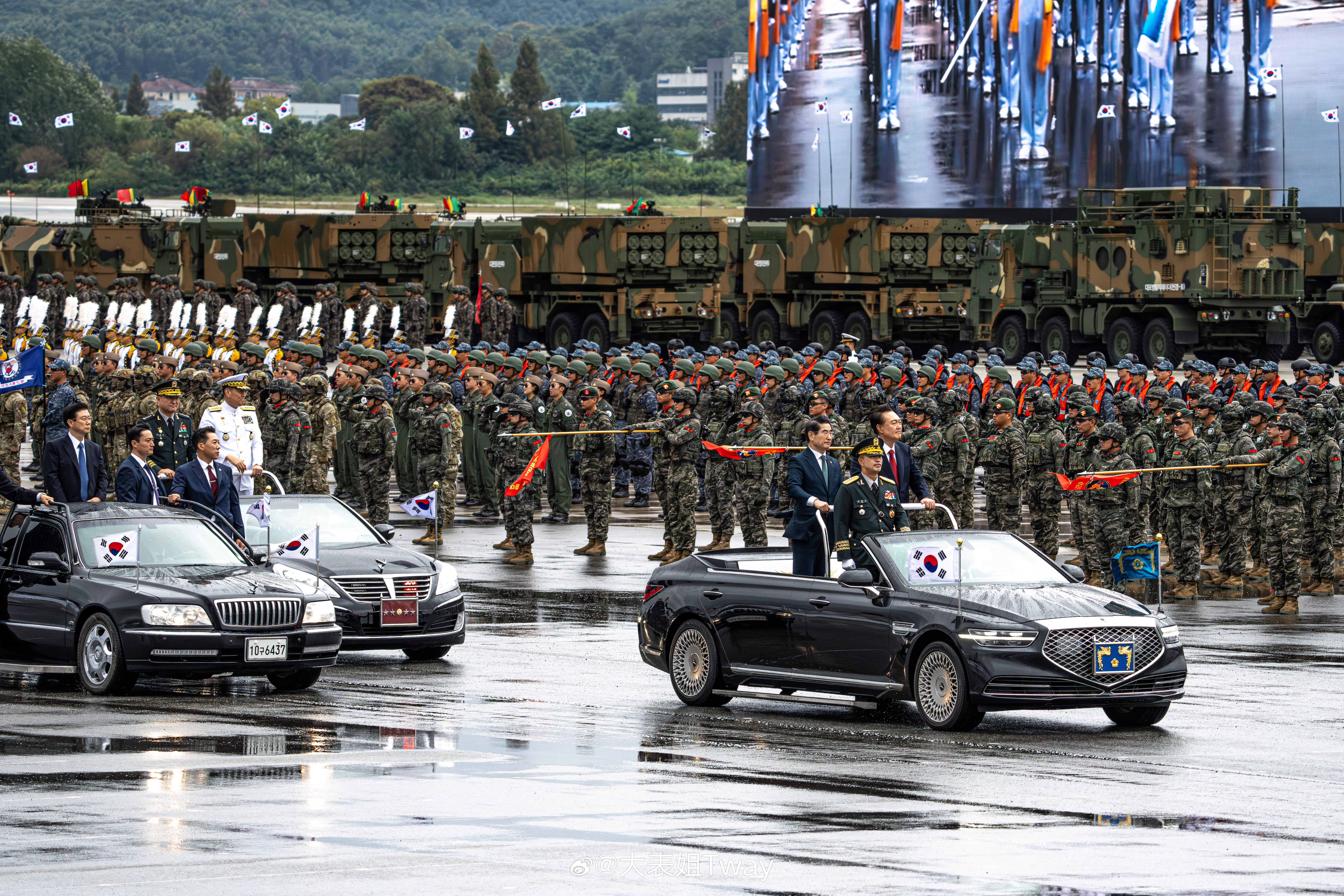 韩国国庆阅兵,展现力量与荣耀的时刻,韩国国庆阅兵,力量与荣耀的展示时刻