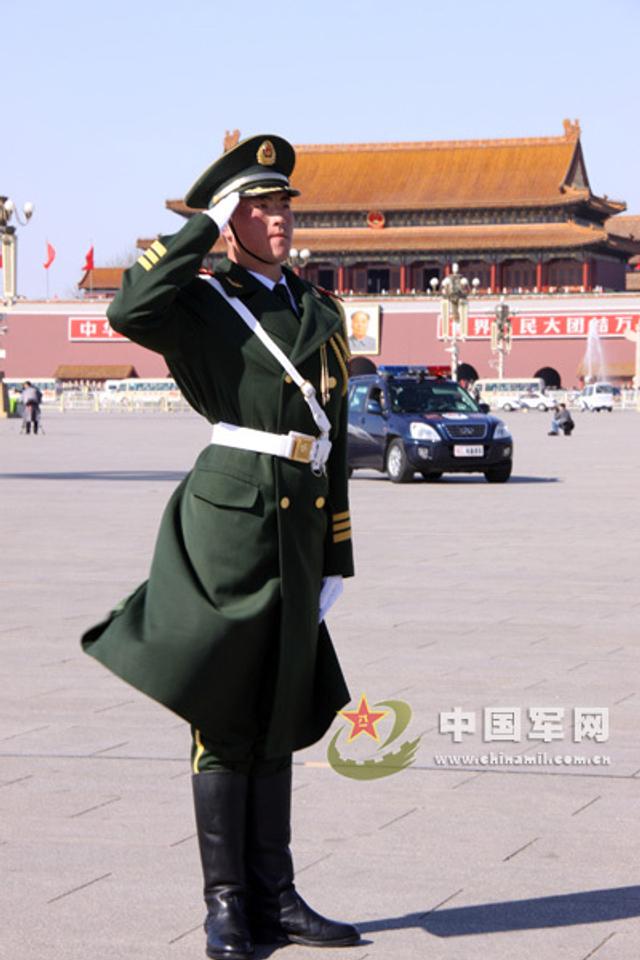 武警礼宾服，传统与现代的交融，武警礼宾服，传统与现代的完美交融