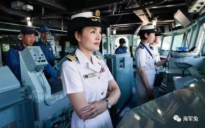 福建舰女舰长，破浪前行的巾帼英雄，福建舰女舰长，破浪前行的巾帼英雄传奇