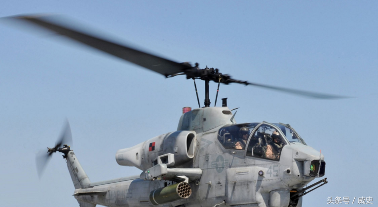 第一种真正的武装直升机,探索空中力量的崭新篇章,探索空中力量的崭新篇章,第一种真正的武装直升机诞生揭秘