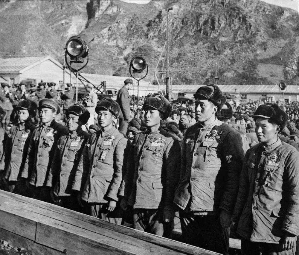 中国人民志愿军分三批回国的历史回顾,中国人民志愿军分三批回国的历史回顾与反思