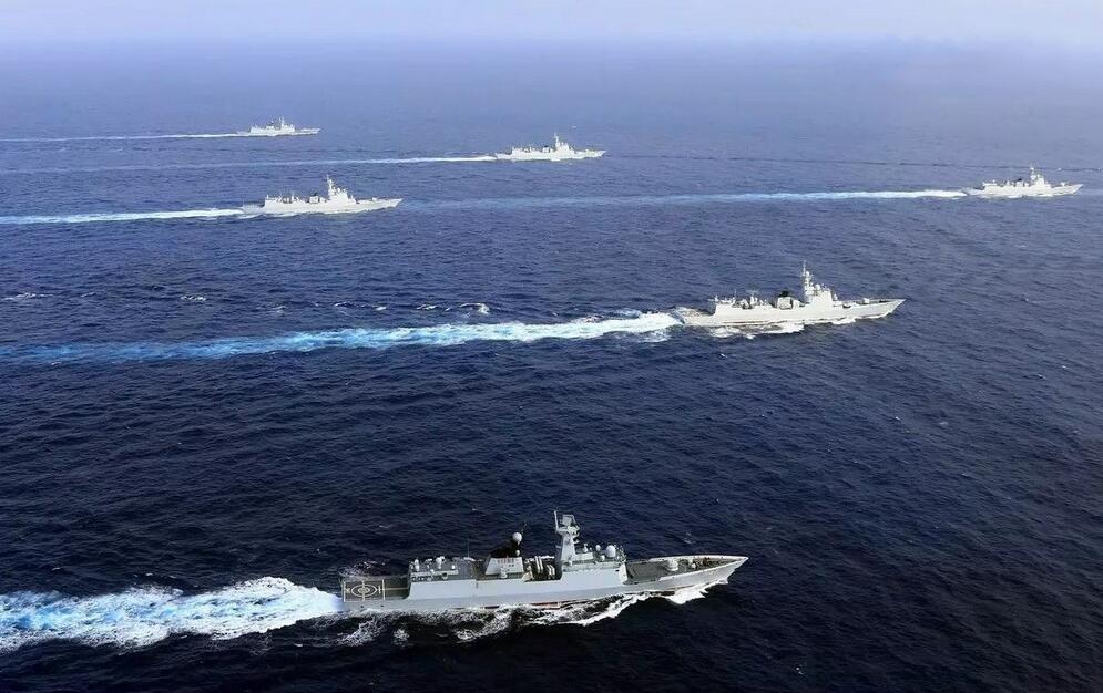 中国海军，图片中的力量与荣耀，中国海军，力量与荣耀的壮丽画卷