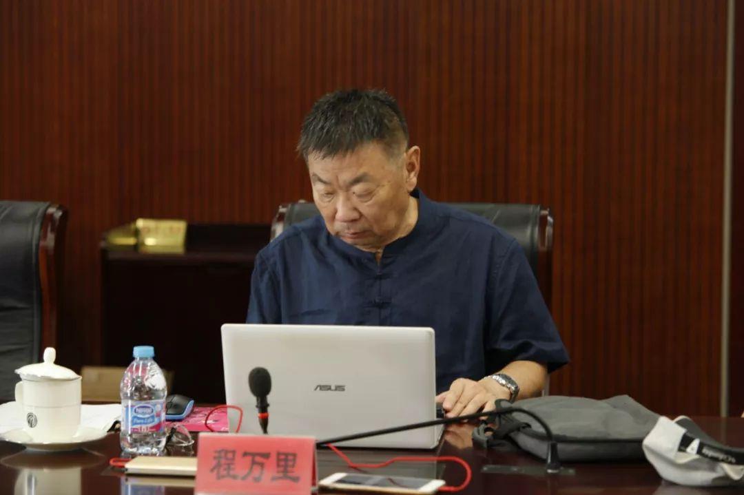 解放军报社总编辑名单及其职责与影响力，解放军报社总编辑名单及其职责与影响力概览