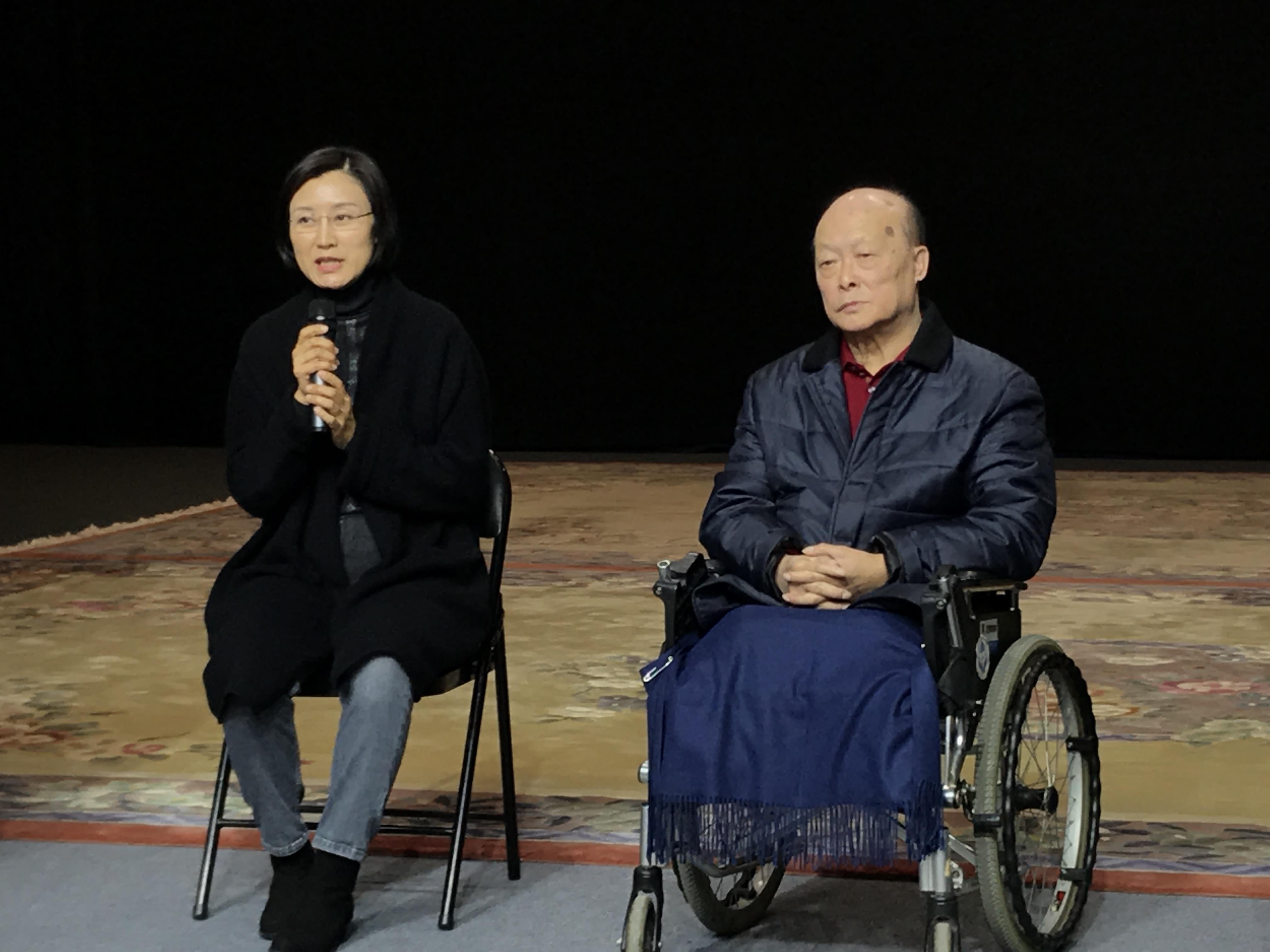 丁晓君的丈夫，一段深情的故事，丁晓君丈夫，深情故事的见证者