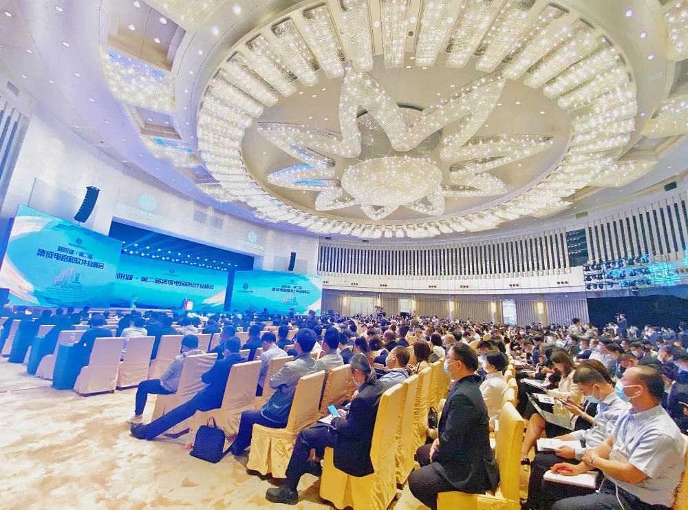 中国海军新利器——太原舰与131舰的简介及图片展示,中国海军新锐力量,太原舰与131舰揭秘及图片展示