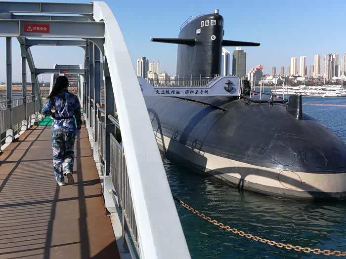 青岛核潜艇，深海先锋的传奇故事，青岛核潜艇，深海先锋的传奇之旅