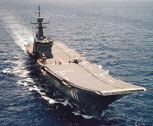 我国航母的排水量多少吨,揭秘中国航母的排水量及其意义,揭秘中国航母排水量及其意义,究竟有多少吨?