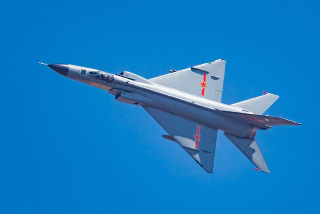 歼八战斗力的卓越表现与战略价值，歼八战斗力的战略价值及其卓越表现