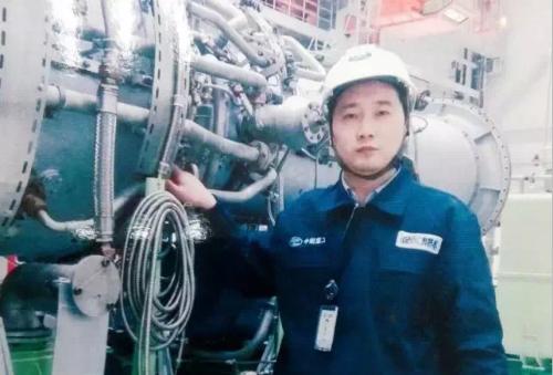 海军703舰，新时代的海上力量，海军703舰，新时代海上力量的璀璨明珠