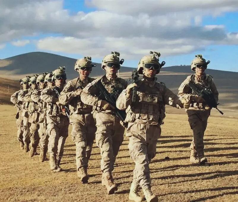 现役星空迷彩,探索未来战争的新篇章,现役星空迷彩,开启未来战争新篇章的探索之旅