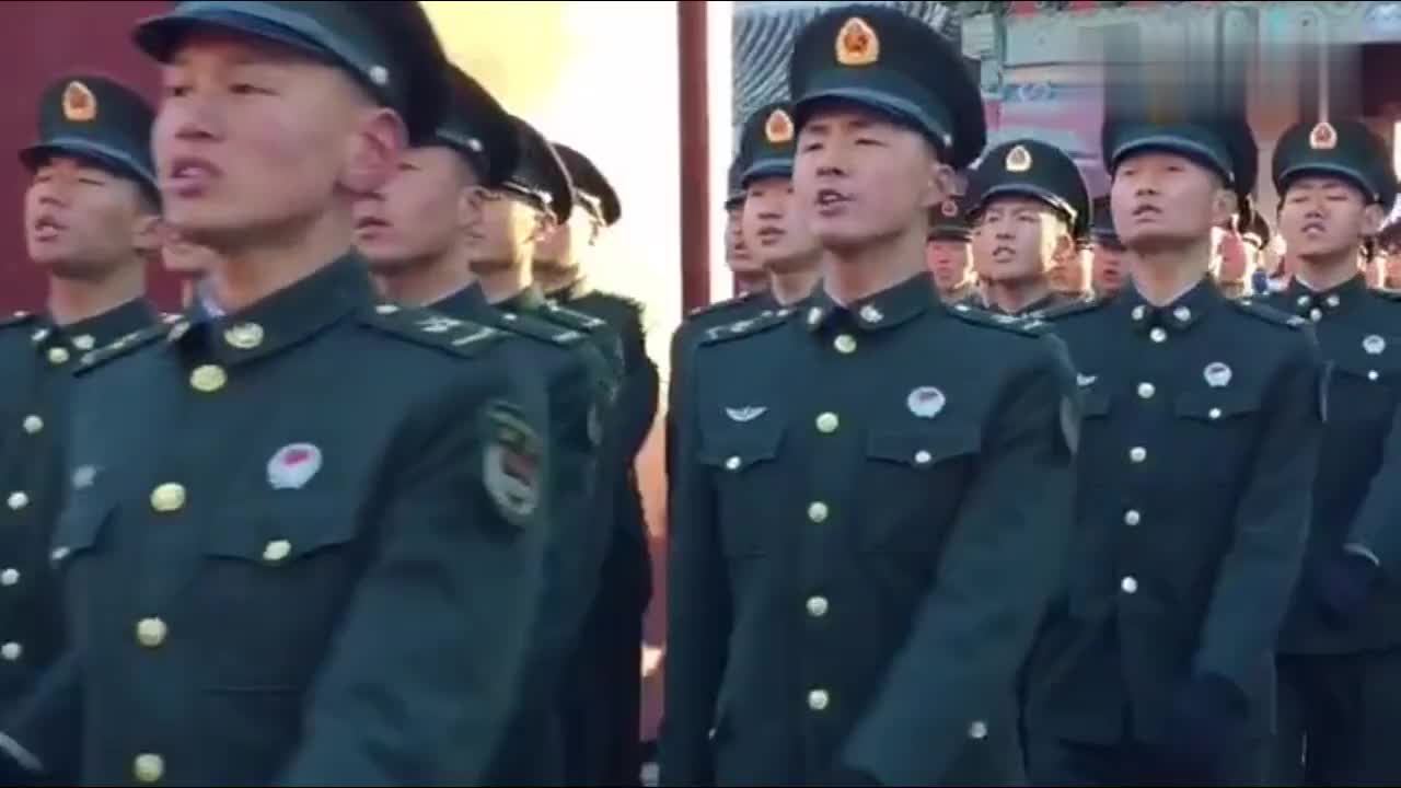 祖国不会忘记，三军仪仗队视频中的荣耀与传承，三军仪仗队荣耀传承，祖国永记心间