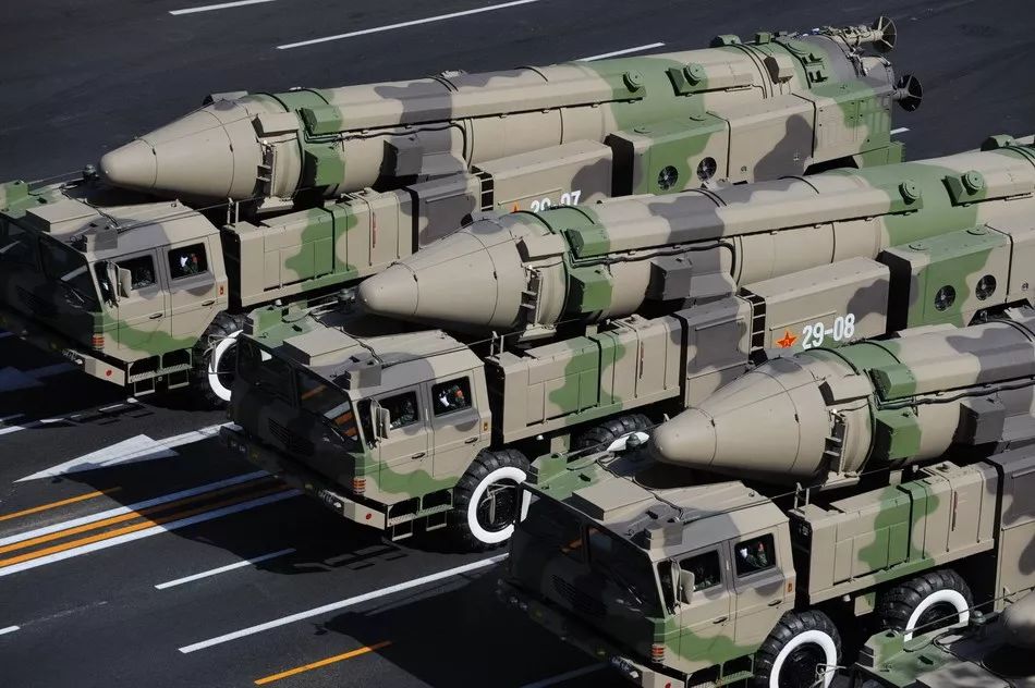 2019年阅兵导弹部队，展现中国国防力量的坚实后盾，阅兵导弹部队展现中国国防坚实力量