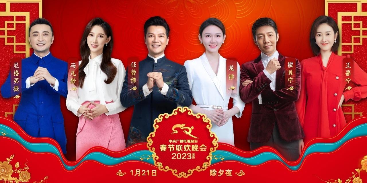 国防军事节目中的璀璨明珠，美女主持人照片背后的故事，国防军事节目中的明珠，美女主持人背后的故事