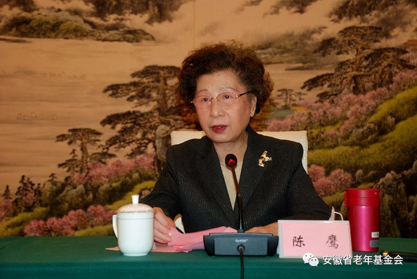 丁小兵个人事迹，英勇无畏，忠诚履职的楷模，丁小兵，英勇无畏，忠诚履职的楷模事迹介绍