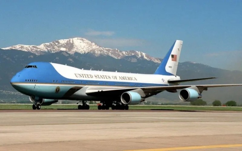 中国空军一号，翱翔蓝天的骄傲与力量，中国空军一号，蓝天骄子与力量之翼