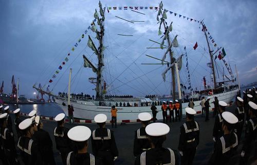 海军成立65周年，回顾历史与展望未来，海军成立65周年，历史回顾与未来展望