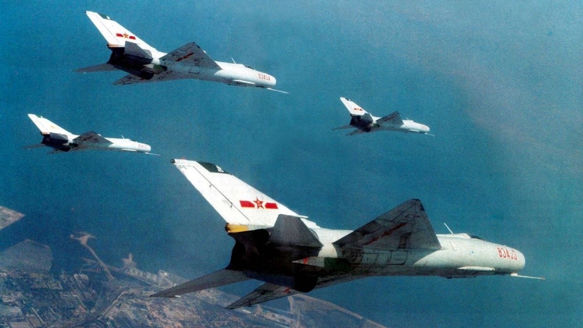 改进的歼8战斗机,中国空军力量的璀璨明珠,中国空军力量璀璨明珠,改进型歼8战斗机的崛起