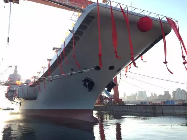 中国海军新里程碑，第三艘航母下水仪式隆重举行，中国海军新里程碑，第三艘航母下水仪式盛大举行
