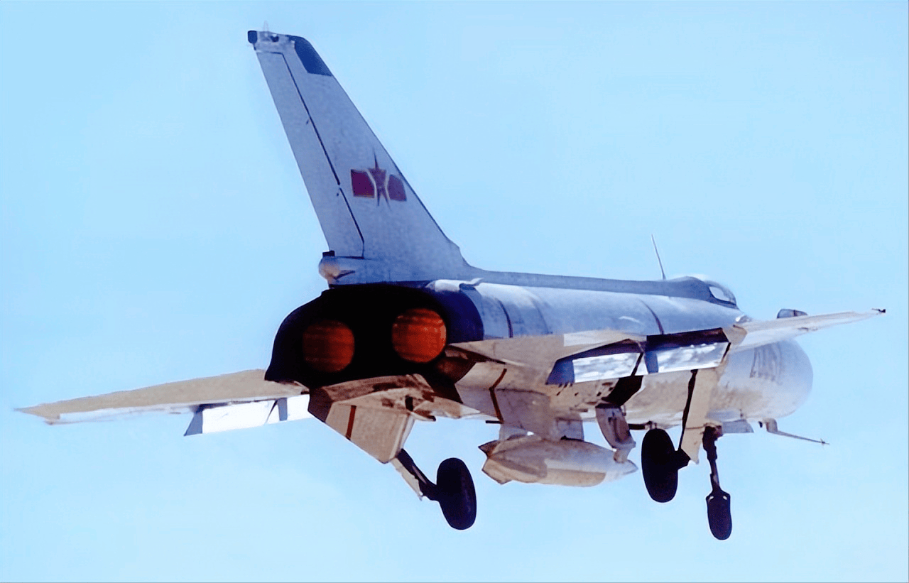 歼8的服役时间及其影响,中国空军的重要里程碑,歼8服役时间与中国空军里程碑,影响深远的发展历程