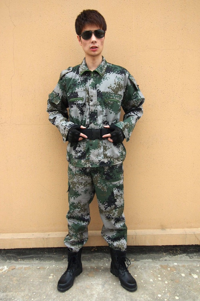 探索中国军事装备，深入了解97式迷彩服，揭秘中国军事装备，深入解析97式迷彩服
