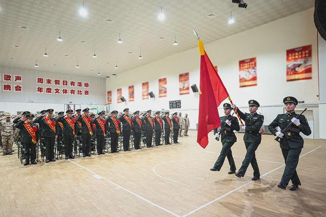 第十四集团军军旗，荣耀与传承的象征，第十四集团军军旗，荣耀传承的象征
