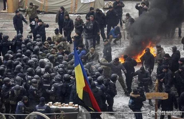 俄乌冲突的长期趋势,复杂局势下的深度解析,俄乌冲突的长期趋势深度解析,复杂局势下的前景展望