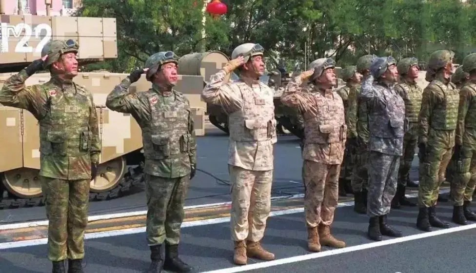 揭秘中国解放军新一代作训服，科技融合，战斗力倍增——以解放军新式作训服为例（17款），中国解放军新一代作训服揭秘，科技融合提升战斗力（17款详解）