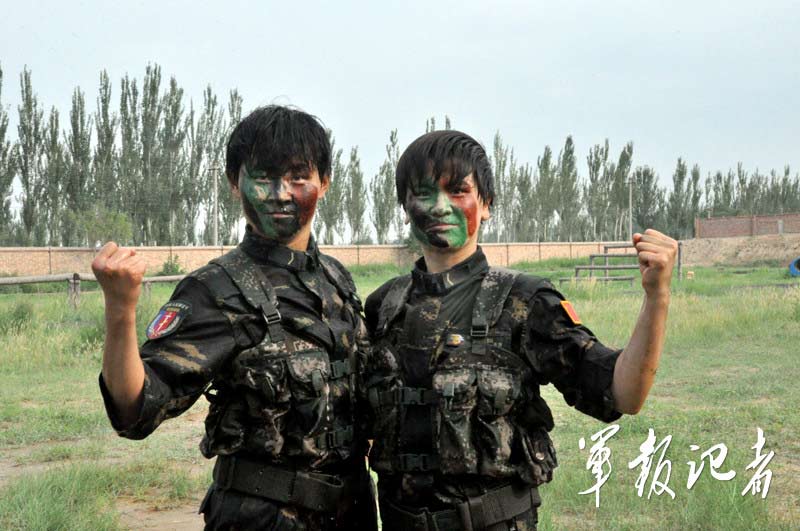 中国女特种兵的遭遇——冯霞的故事，冯霞，中国女特种兵的艰难历程