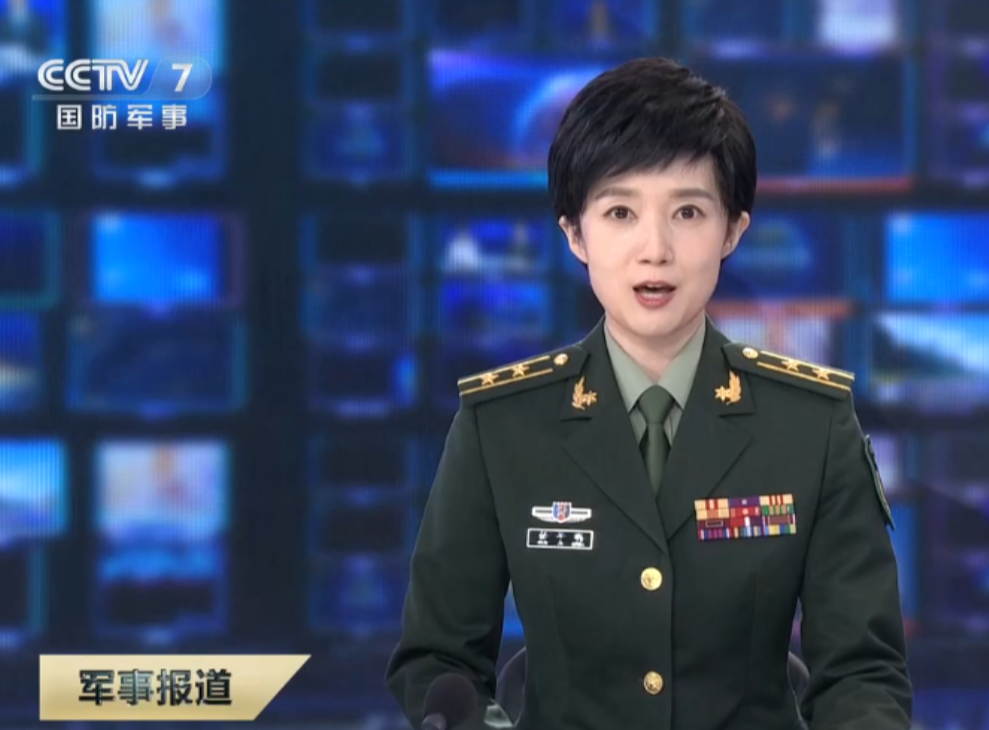军事直播间女主持人的风采，揭秘神秘面纱下的她，军事直播间女主持人风采揭秘，神秘面纱背后的真实她