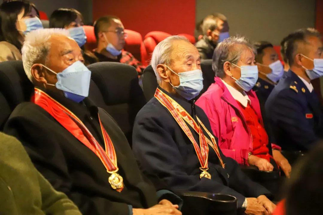 拍长津湖，如何邀请美国人参与演绎，长津湖拍摄，邀请美国人参与演绎的幕后故事